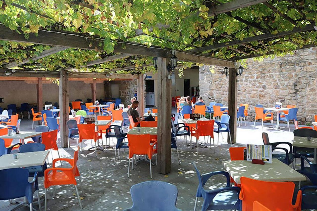 Chalet-dordogne B10 camping Château Le Verdoyer - Champs Romain, Dordogne Puyhardy  Extérieur photo
